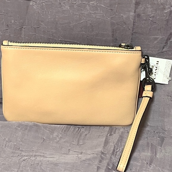 Coach 1941 Meadowlark Turnlock Wristlet - Picture 2 of 7